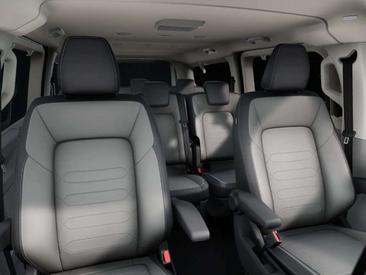 Volkswagen Multivan E-Caravelle Style — photo 4