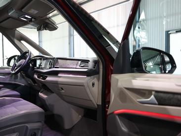 Volkswagen Multivan Hybrid 7-Sitzer — photo 19