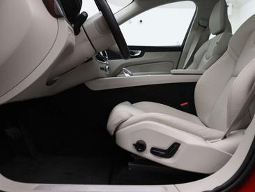 Volvo XC60 T6 Recharge Inscription — photo 13