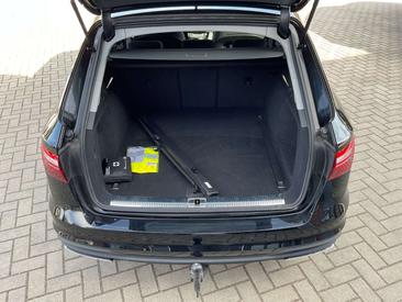 Audi A4 Avant 35 TDI — photo 12
