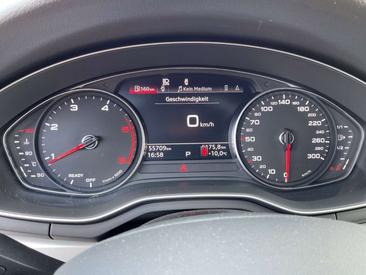 Audi A4 Avant 35 TDI — photo 17