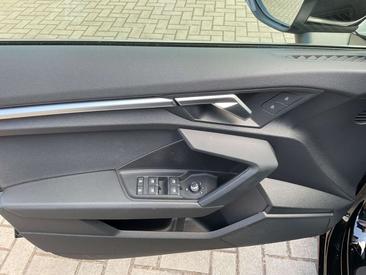 Audi A3 Sportback 35 TFSI — photo 9