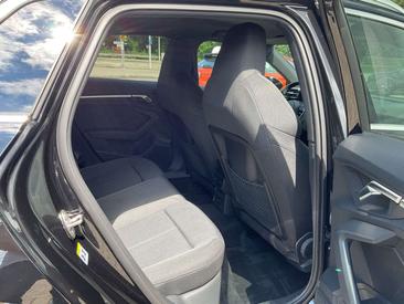 Audi A3 Sportback 35 TFSI — photo 12