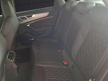 Audi S6 Avant TDI — photo 10