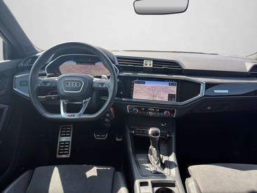 Audi RSQ3 — photo 3