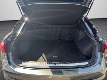 Audi RSQ3 — photo 15