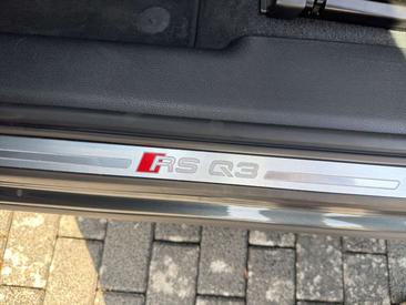 Audi RSQ3 — photo 18