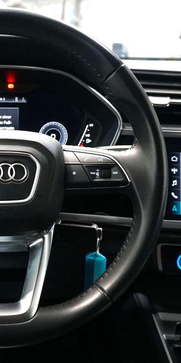 Audi Q3 35 TFSI — photo 11