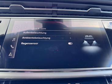 Audi SQ7 4.0 TDI — photo 21