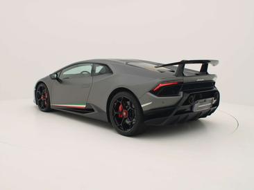 Lamborghini Huracán Performante — photo 10