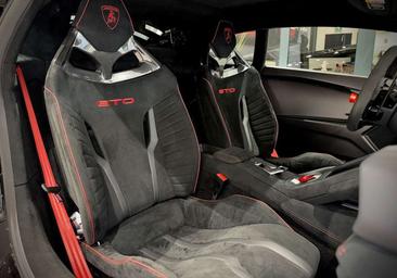 Lamborghini Huracán STO — photo 8