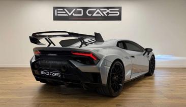Lamborghini Huracán STO — photo 2