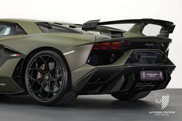 Lamborghini Aventador SVJ — photo 46