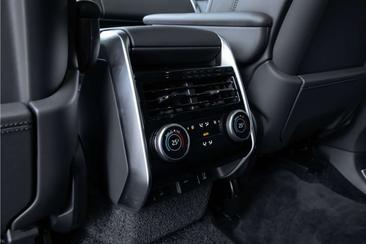 Land Rover Range Rover 3.0 P550e HSE PHEV — photo 31
