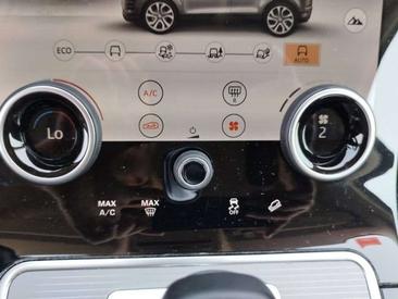 Land Rover Range Rover Evoque D150 S — photo 27