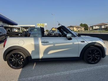 Mini Cabrio COOPER — photo 4