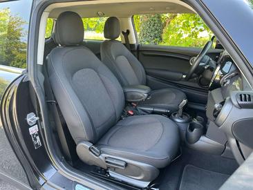 Mini Hatch 3 Portes One — photo 7