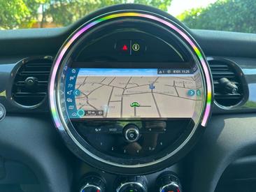 Mini Hatch 3 Portes One — photo 10