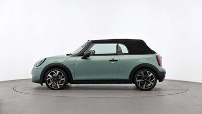 Mini Cabrio Favoured Cooper