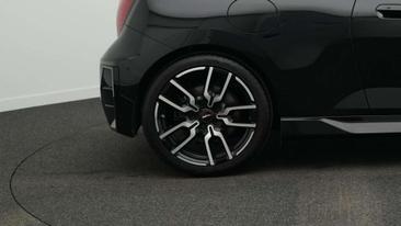 Mini Cooper E JCW — photo 12