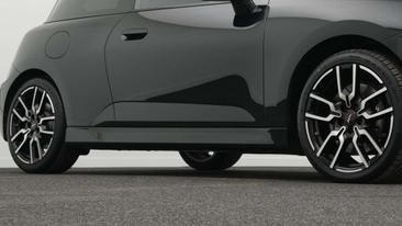 Mini Cooper E JCW — photo 17