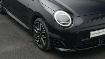 Mini Cooper E JCW — photo 18
