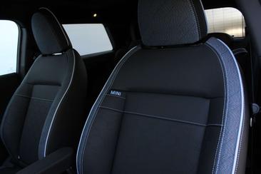 Mini Hatch Classic Cooper SE — photo 7