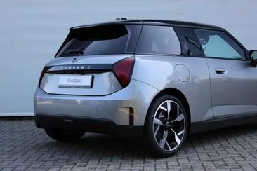Mini Hatch Classic Cooper SE — photo 18