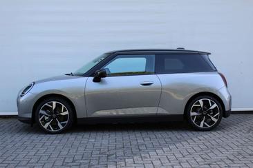 Mini Hatch Classic Cooper SE — photo 22
