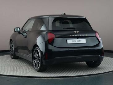 Mini Hatch Classic Cooper SE — photo 8