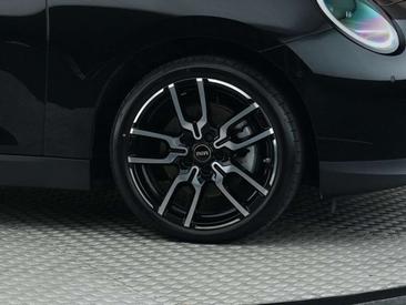 Mini Hatch Classic Cooper SE — photo 14