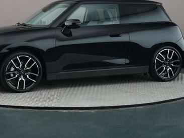 Mini Hatch Classic Cooper SE — photo 20