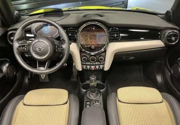 Mini Cabrio ONE — photo 9