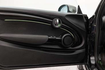 Mini Cabrio COOPER — photo 19