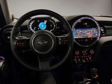 Mini Cooper E — photo 5