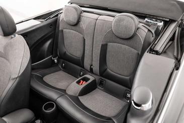 Mini Cabrio COOPER — photo 25