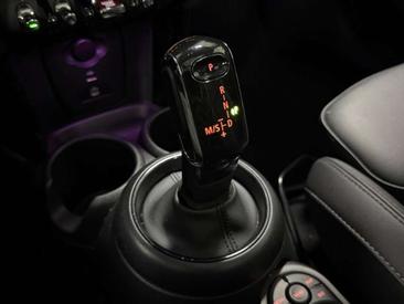 Mini Cooper E — photo 8