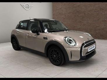 Mini Cooper E — photo 11