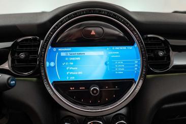 Mini Cabrio COOPER — photo 28