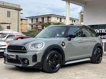 Mini Countryman Essential Cooper SE — photo 2