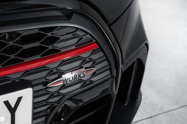 Mini Cabrio John Cooper Works — photo 4