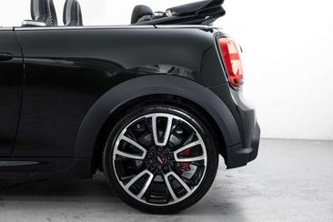 Mini Cabrio John Cooper Works — photo 6
