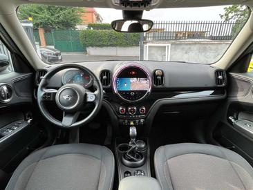 Mini Countryman Essential Cooper SE — photo 11