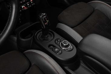 Mini Cabrio John Cooper Works — photo 18