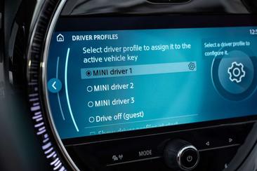 Mini Cabrio John Cooper Works — photo 30