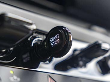 Mini 3 Portes Classic Cooper SE — photo 14