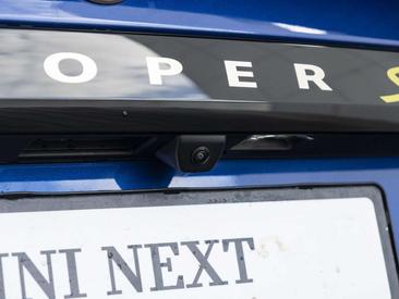 Mini 3 Portes Classic Cooper SE — photo 37