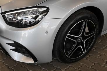Mercedes Classe E 300 Night Edition — photo 3