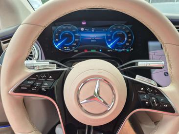 Mercedes EQS 580 — photo 7
