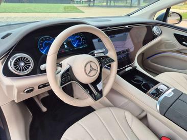 Mercedes EQS 580 — photo 13